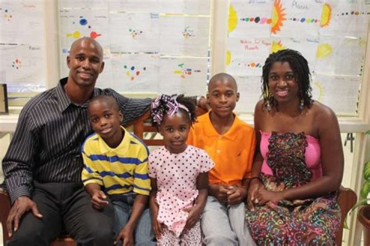 Antonio Armstrong & Family — PICS