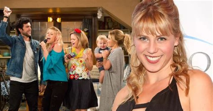 Ashley Olsen’s ‘Full House’ Costars Jodie Sweetin & Andrea Barber Are 1st To Send Congrats On New Baby