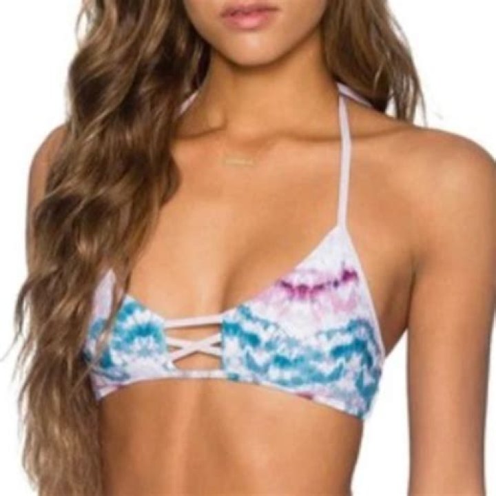 Bella Hadid Slays In Back-To-Back Tie Dye Bikinis After Celebrating 24th Birthday — Watch