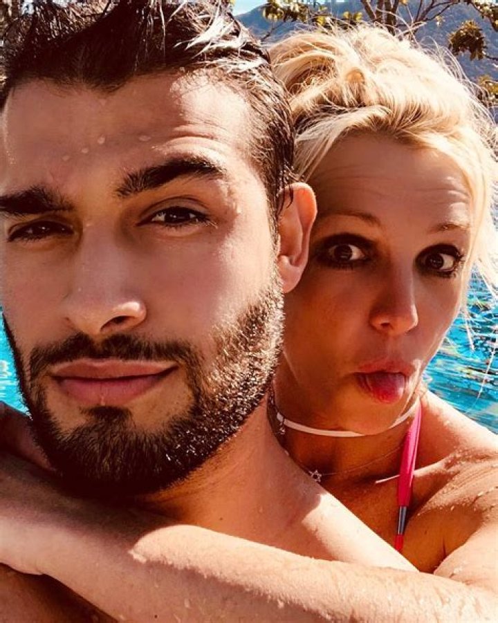 Britney Spears & Sam Asghari Make Out In The Pool On Romantic Getaway For His Birthday