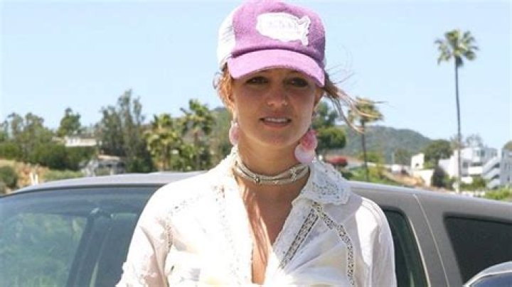 Britney Spears Slays In Daisy Dukes & Crop Tops In Sexy New Video: Watch