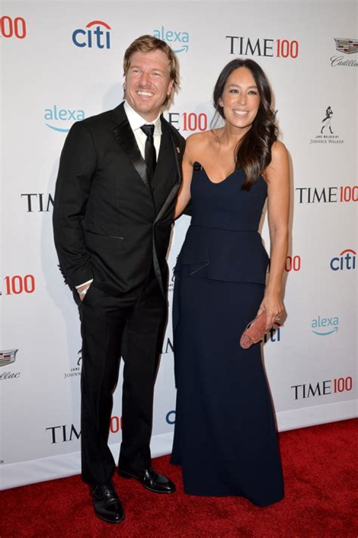 Chip & Joanna Gaines Say Divorce Is ‘Not An Option’: Watch – Hollywood Life