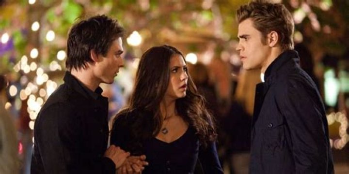 Elena & Stefan Break Up — Season 4 Episode 6 – Hollywood Life