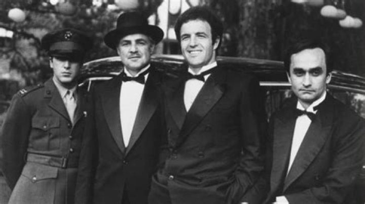 ‘Godfather’ Stars Al Pacino, Robert De Niro & More Remember James Caan After His Tragic Death