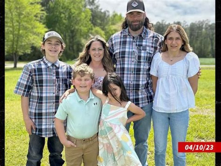 Jenelle Evans Shares Rare Family Pic Of Her 3 Kids With David Eason’s Daughter Maryssa, 13: See Pics