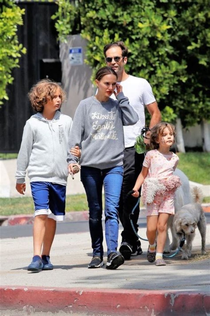 Jennifer Lopez & Alex Rodriguez Bond With Their Kids Playing Volleyball While Isolating: Watch