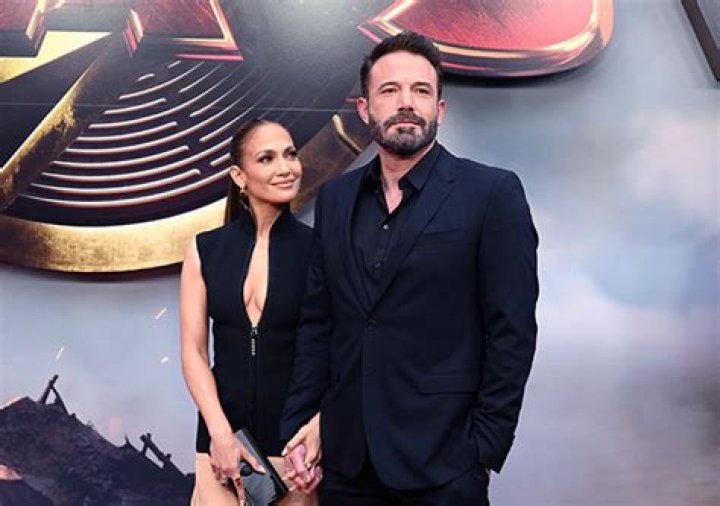 Jennifer Lopez Goes Topless & Shows Off ‘Ben’ Necklace In New Photo – Hollywood Life