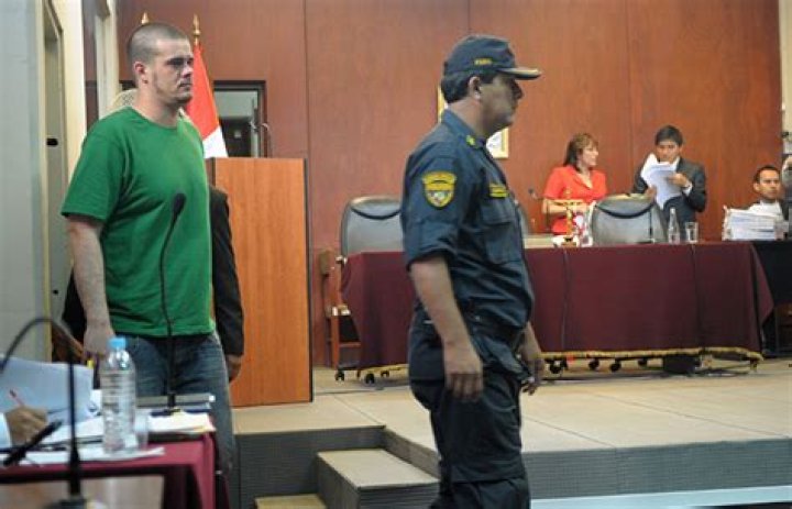 Joran van der Sloot Confesses to Killing Natalee Holloway – Hollywood Life