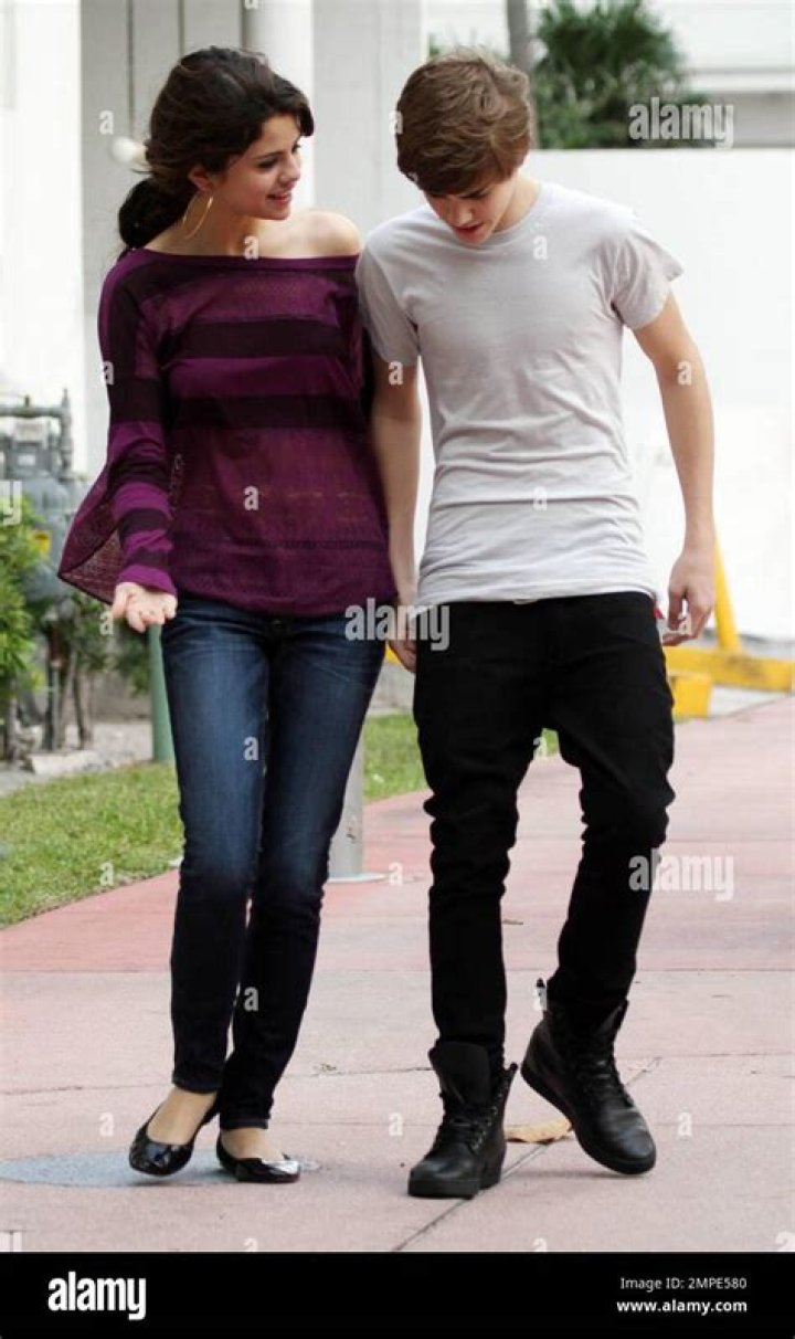 Justin Bieber & Selena Gomez Have A Romantic Date On A Private Plane: Where Are They Going?