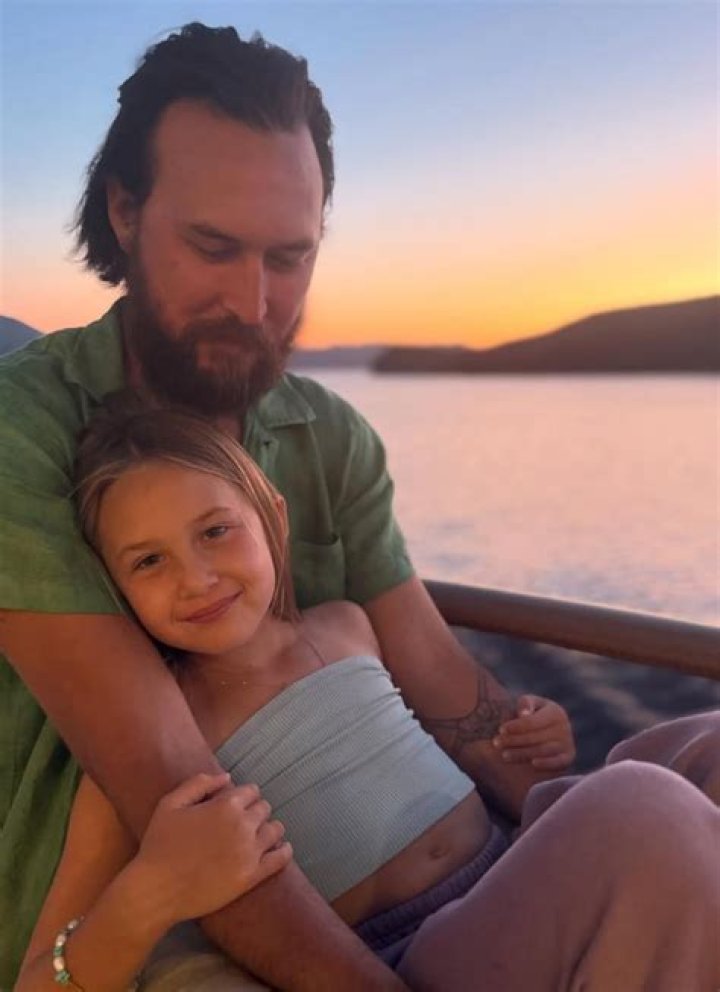 Kate Hudson Cuddles Her Look-Alike Daughter Rani Rose, 2, In Cute New Photo