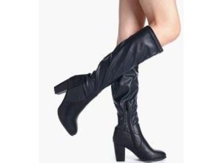 Knee-High Fall Boots: Shop – Hollywood Life