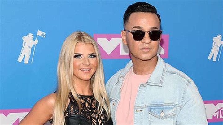 Mike ‘The Situation’ Sorrentino, Wife Lauren Welcome Baby Girl: Photos – Hollywood Life