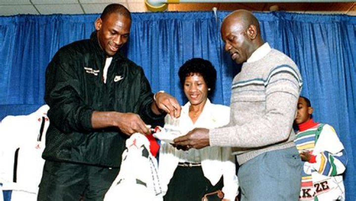 ‘Moment Of Truth’ Director Talks Murder Of Michael’s Jordan’s Dad – Hollywood Life