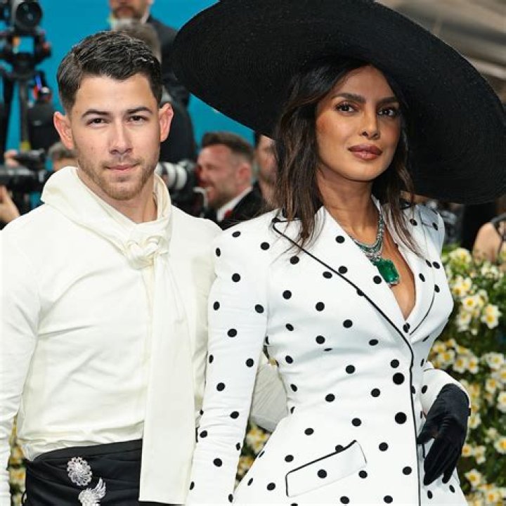 Nick Jonas & Priyanka Chopra Are Couple Goals While Twinning With Face Masks: ‘Date Night Done Right’