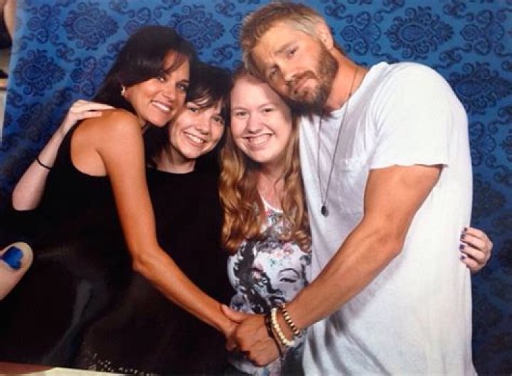 [PIC] ‘One Tree Hill Reunion:’ Chad Michael Murray & Hilarie Burton Reunite – Hollywood Life