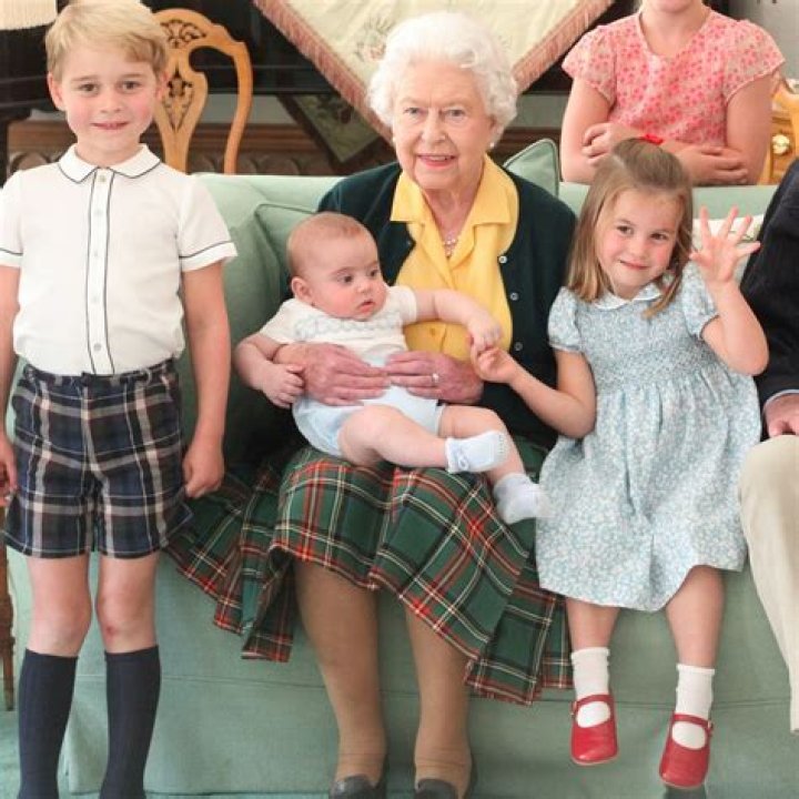 Princess Kate’s Photo of Queen Elizabeth II & Grandchildren Has ‘Inconsistencies’