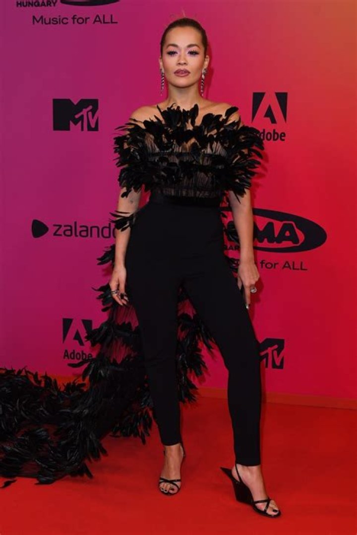 Rita Ora, Ed Sheeran & More Stars Arrive At The 2021 MTV EMAs – Photos