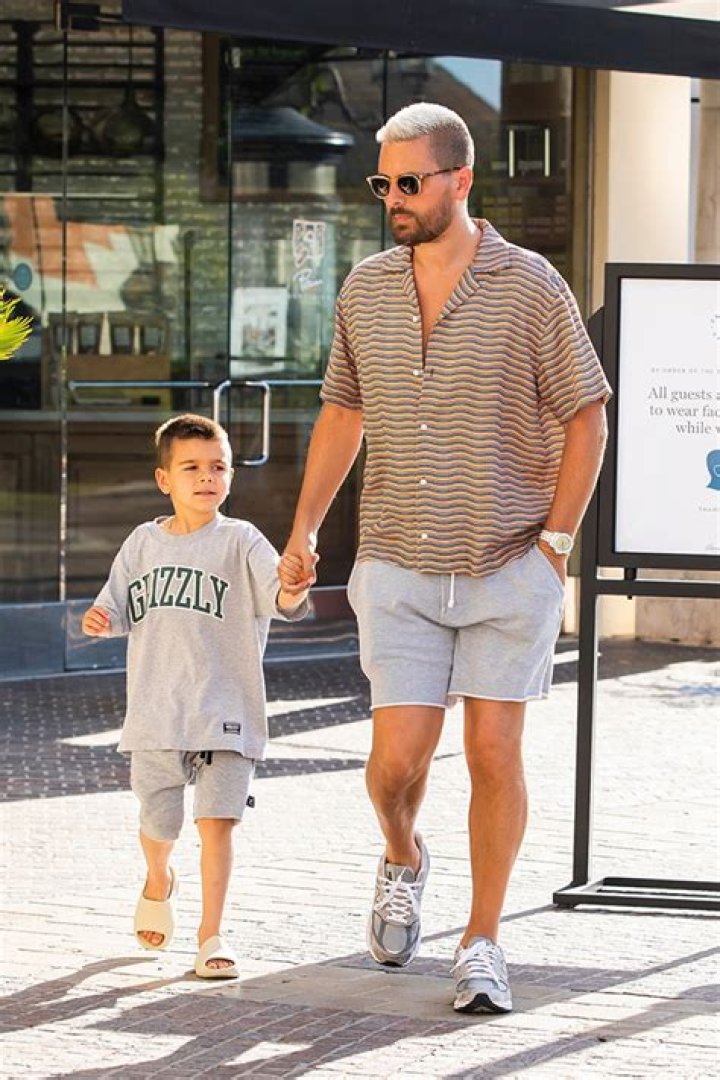 Scott Disick & Son Reign Sport Matching Mohawks In Cute Video – Hollywood Life