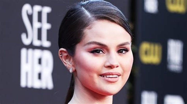 See Hair Makeover Photos – Hollywood Life