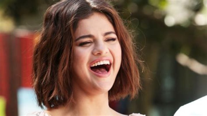 Selena Gomez Jokes About Being Single In New TikTok: ‘My Crush Doesn’t Even Exist’