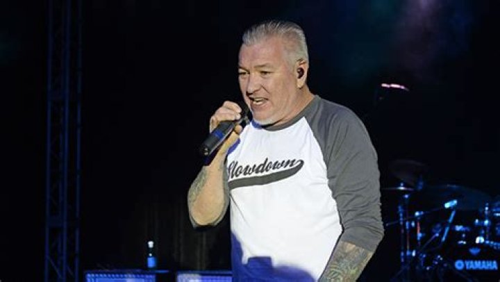 Smash Mouth Singer Dies At 56 – Hollywood Life