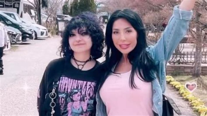 ‘Teen Mom OG’: Farrah Abraham Calls Mom A ‘Bitch’ & Sophia Slaps Her — Watch