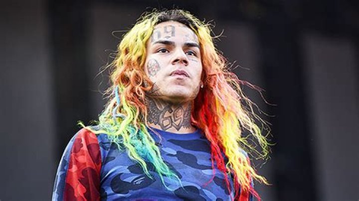 Tekashi 6ix9ine Shows Off Weight Loss — Before & After Pics – Hollywood Life