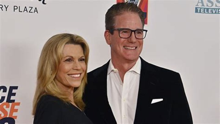 Vanna White Shares Rare Selfie With Boyfriend John Donaldson – Hollywood Life