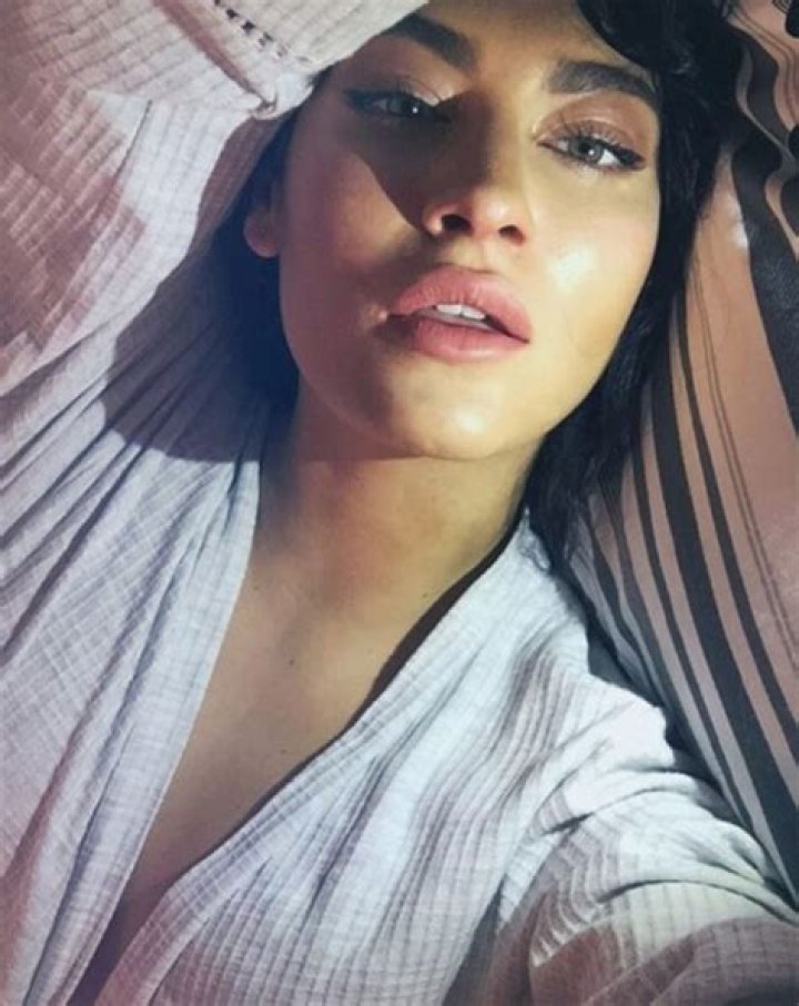 Viviana Ross — Pics