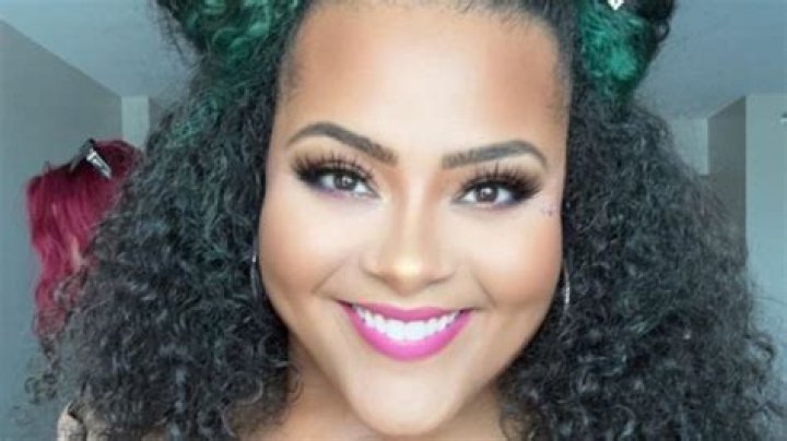Who Is Brandi Mallory? Meet the ‘Extreme Weight Loss’ Star Who Died – Hollywood Life
