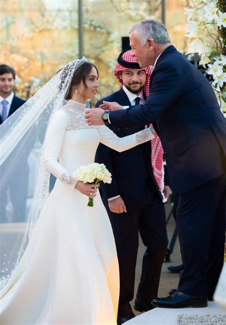 Who Is Princess Iman Of Jordan? 5 Things On The Newly Married Royal – Hollywood Life
