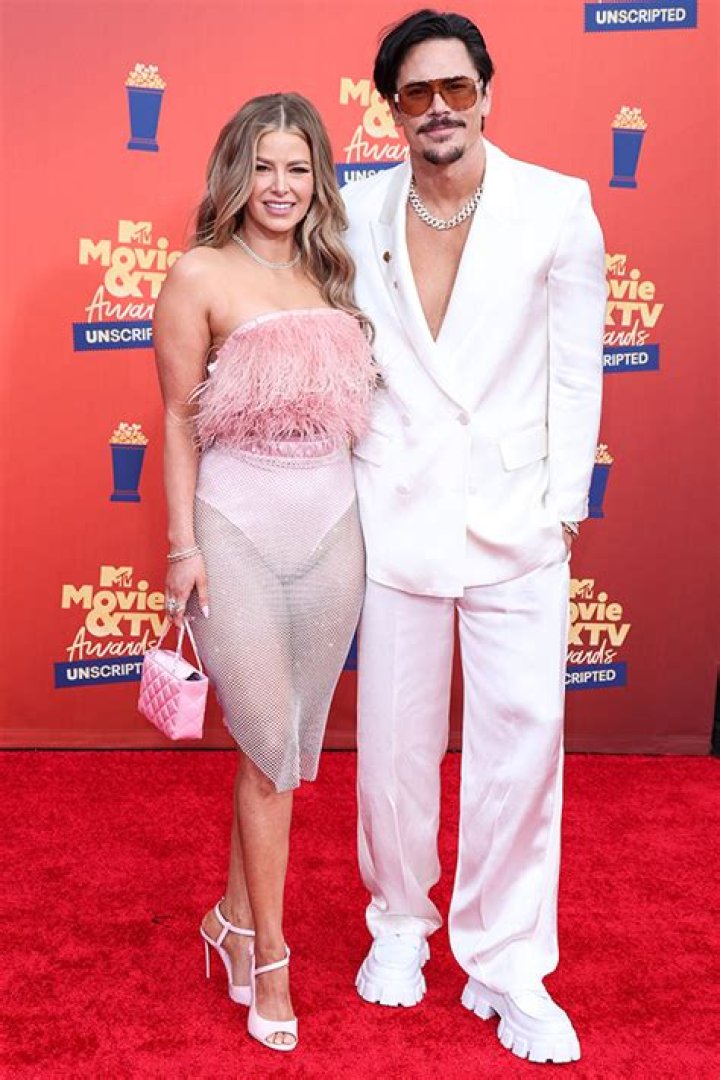 Why Tom Sandoval Was Photographed At Raquel Leviss’ House Amid Split – Hollywood Life