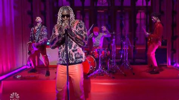 Young Thug & Travis Barker Perform ‘Tick Tock’ – Video – Hollywood Life